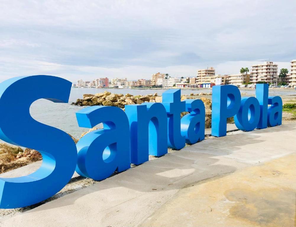 Pet Friendly - Apartamento Centrico Y Cerca De La Playa サンタ・ポラ エクステリア 写真